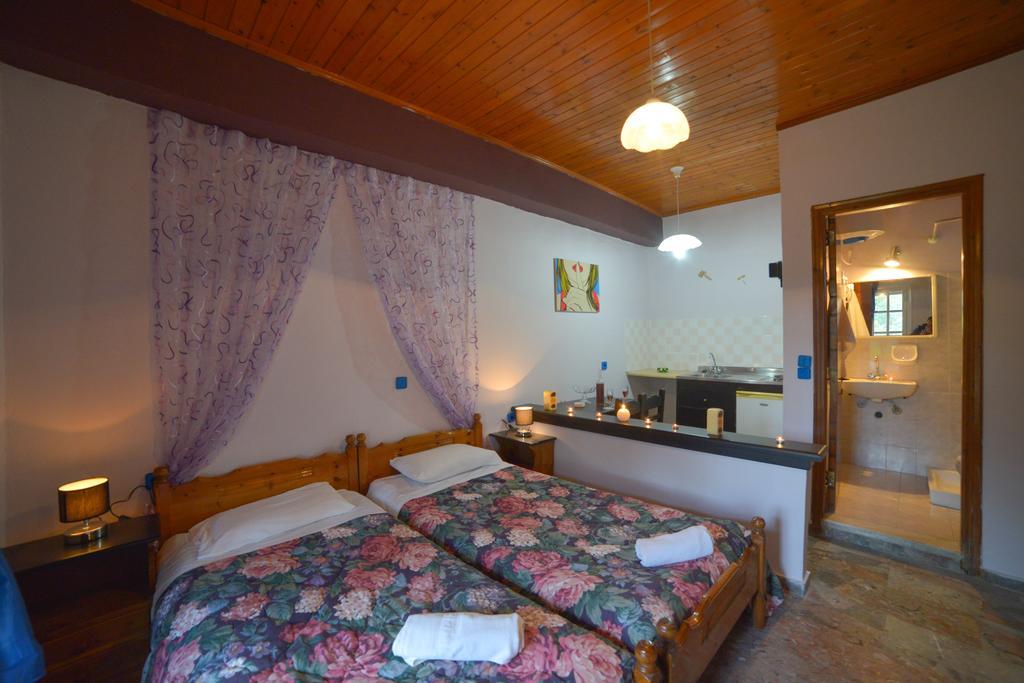 Apartamento Giannis&Fridas Garden Sidárion Habitación foto
